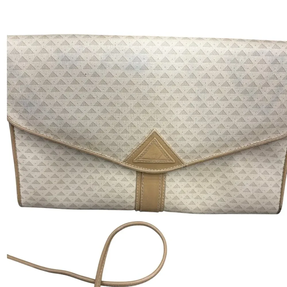 Liz Claiborne 1984 Vintage Tan Triangle Envelope Fold Over Shoulder Purse